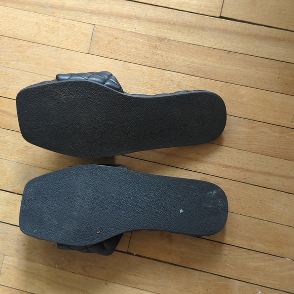 Steve Madden Sandals - Picture 3 of 3